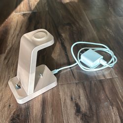 Apple - 3 Device Charging Station - Watch/ AirPods/ Phone