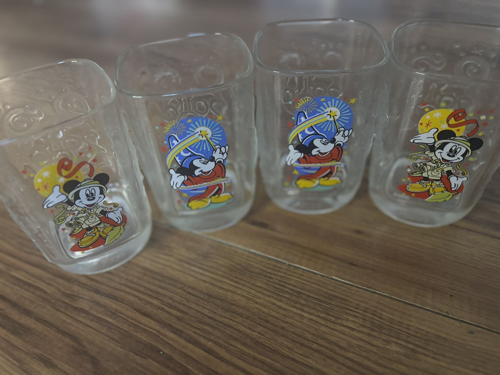 Vintage McDonald's Walt Disney World 2000 Millennium Celebration Glasses-Set of 4
