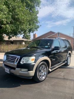 Ford explorer Eddie Bauer 4X4