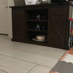 Buffet Cabinet/ TV Stand 