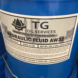 5 Gallons Of Aw32 Hydrolic Oil Many Available