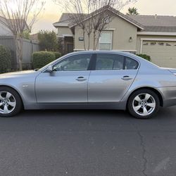 2004 BMW 530i
