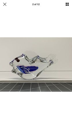 Vintage art glass fish figurine paperweight