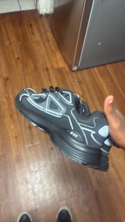 Dior b30s size 9