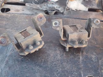 MUSTANG 5.0 urethane motor mounts 302