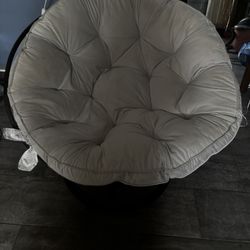 Cozy Plush Wicker Chair 