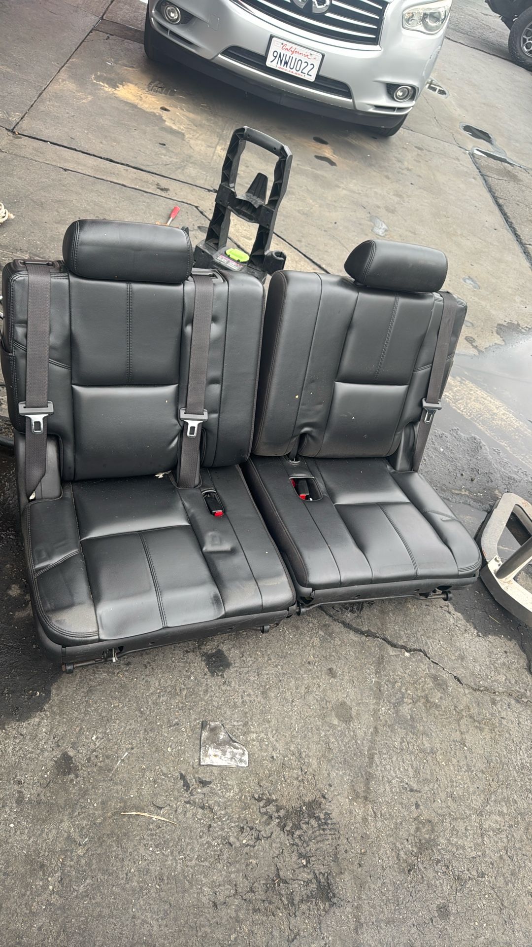 Chevy Tahoe, Rear Seat, Leather Black Asap