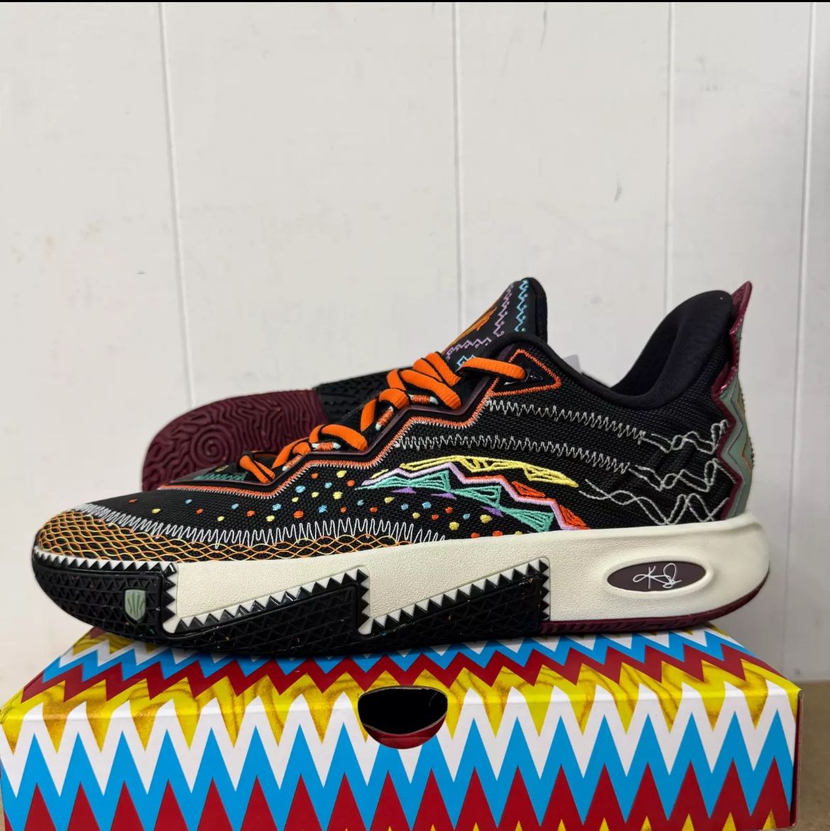 Anta Kai / Kyrie 2 Size 11