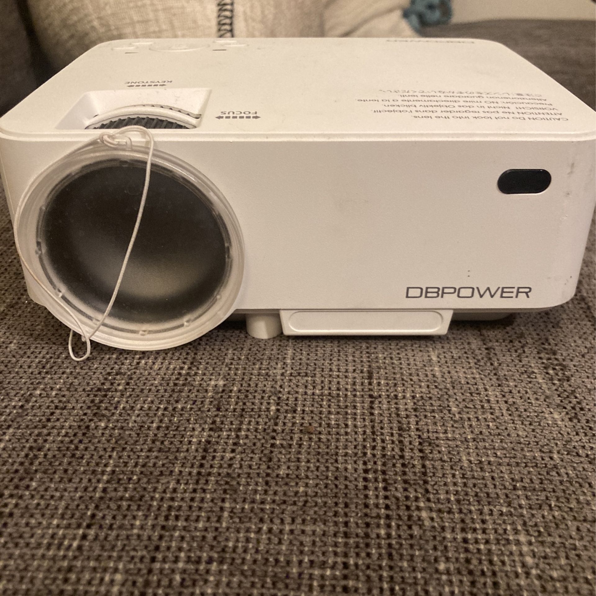 DBPower Projector