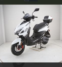 $950 Scooter Nueva