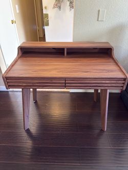 Walnut 2 drawer Desk