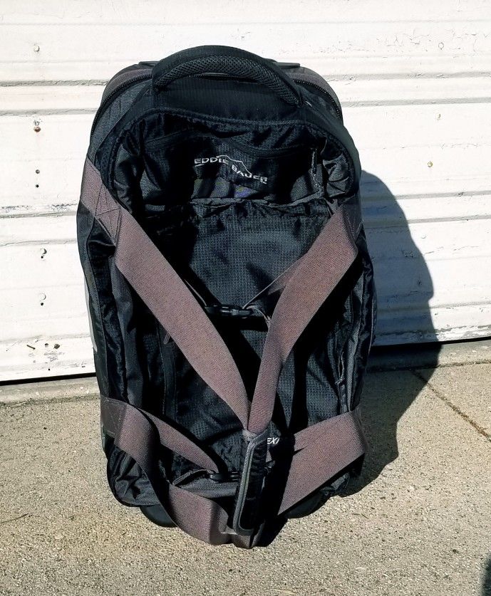 Eddie Bauer Expedition 21 Carry on. Clean! Excellent condition for Sale