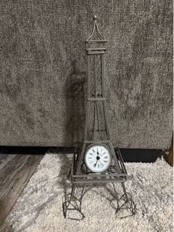 Paris clock