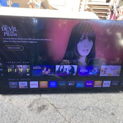 70 Inch Vizio 4K E70-E3