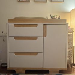 Babyletto Yuzu 3-Drawer Changer Dresser