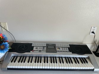 piano keyboard