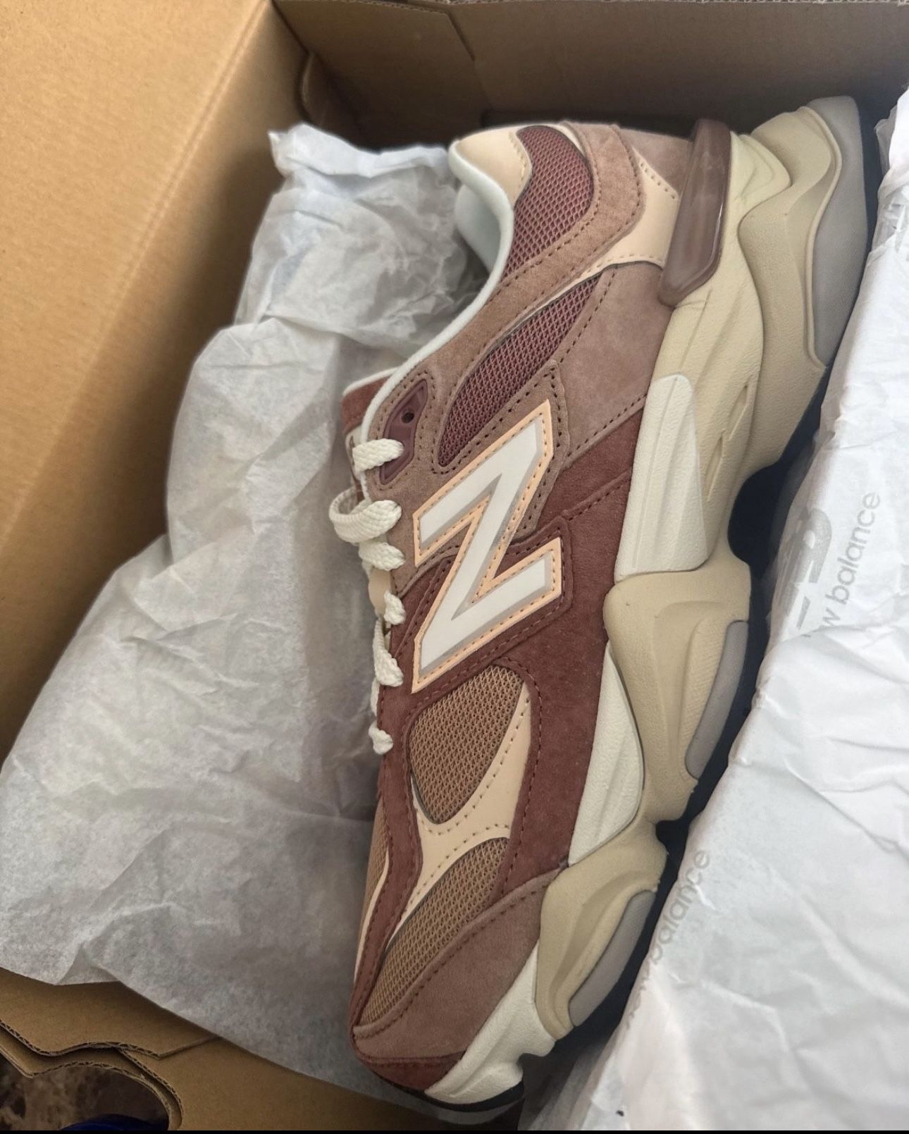 New Balance 9060 9.5