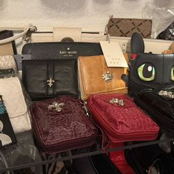Tons Of Wallets, Wristlet & Small Bag 