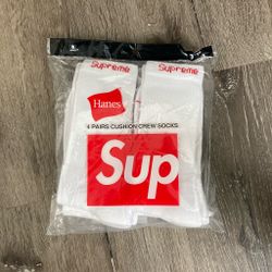 Supreme x Hanes Cushion Crew Socks 4-Pack