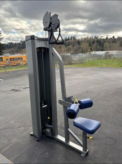 Lat Pull Down Machine