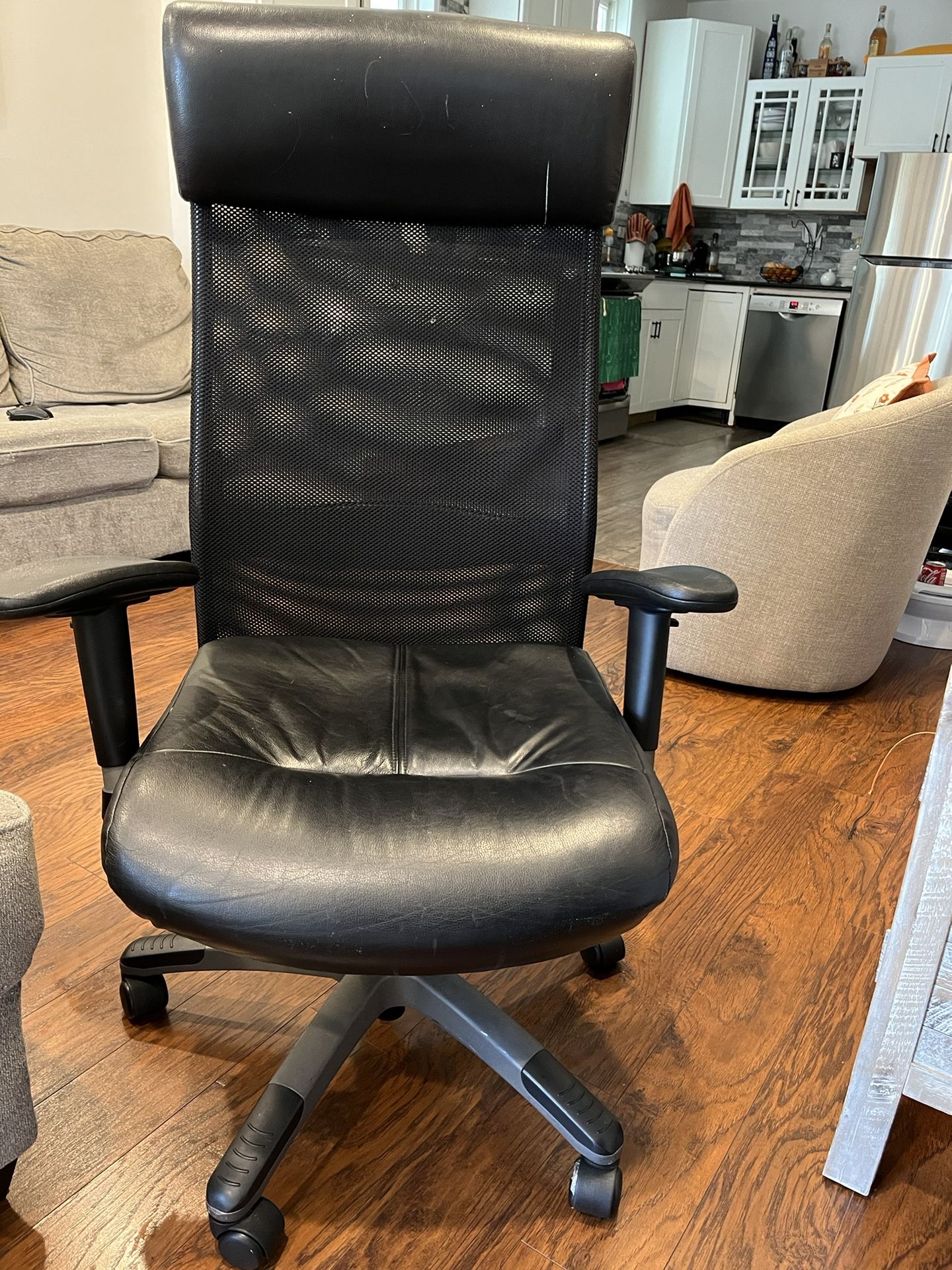 Black Office Chair