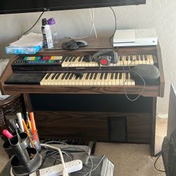 Free Antique Piano 