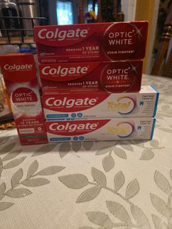 Colgate Toothpaste optic white and Total & pro series