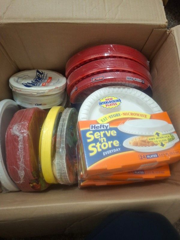 Box Of Disposable Plates