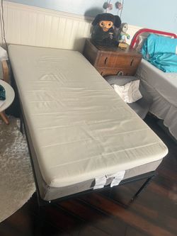 Twin bed