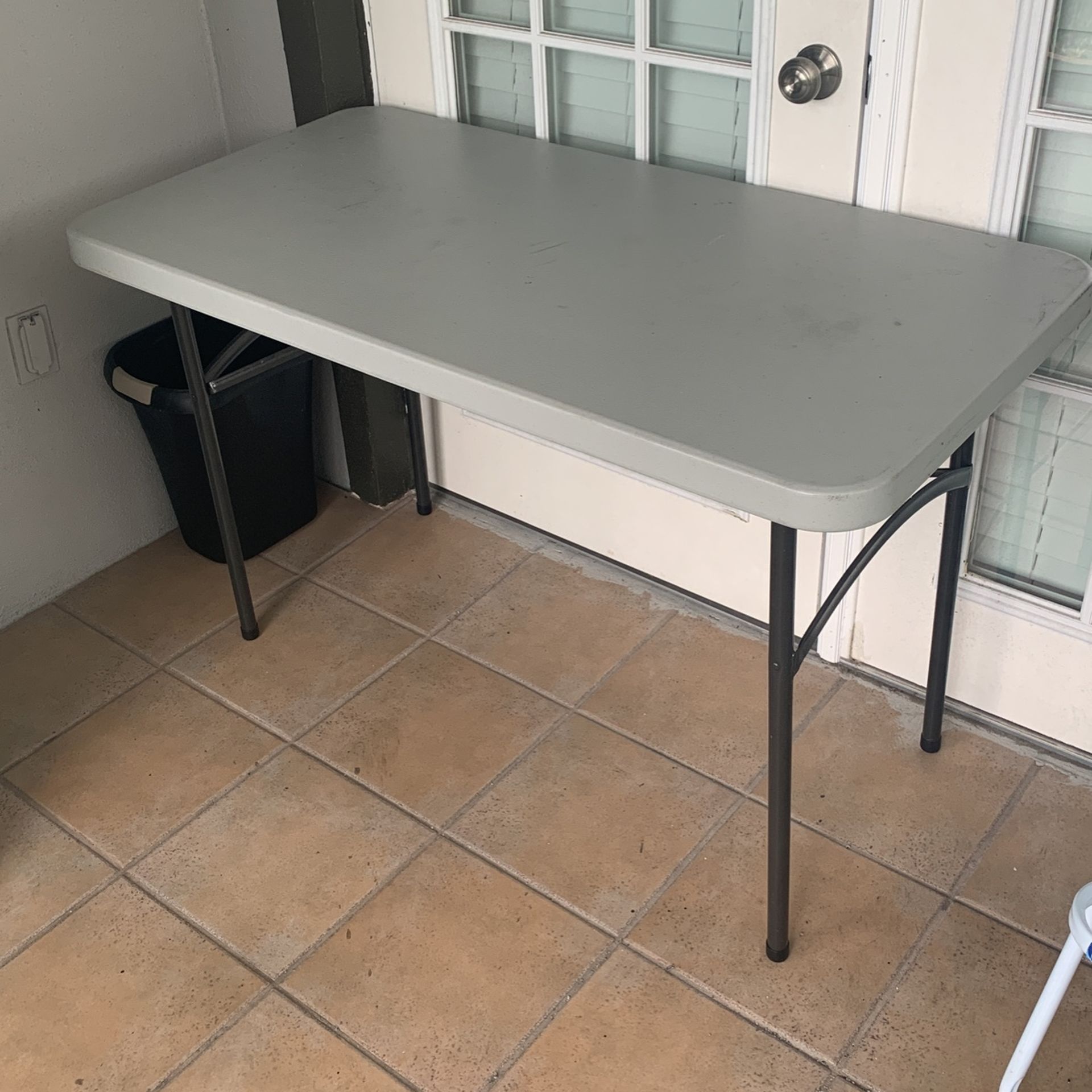 Folding Table- 4ft