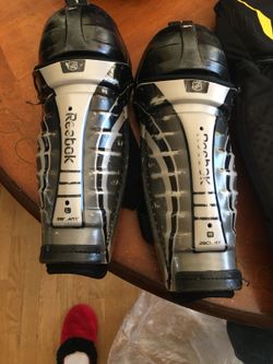 Reebok 11 inch chin pads