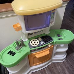 Kids Play Kitchen 