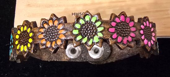 Beautiful New Leather Bracelet $10. Pick-up In Aurora.