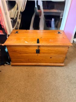 Toy chest