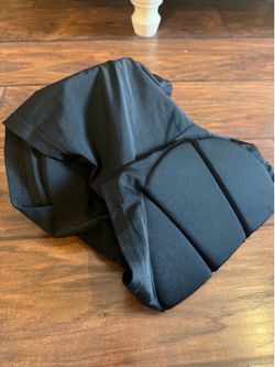 Kids butt pads size l- for hockey or ice skating