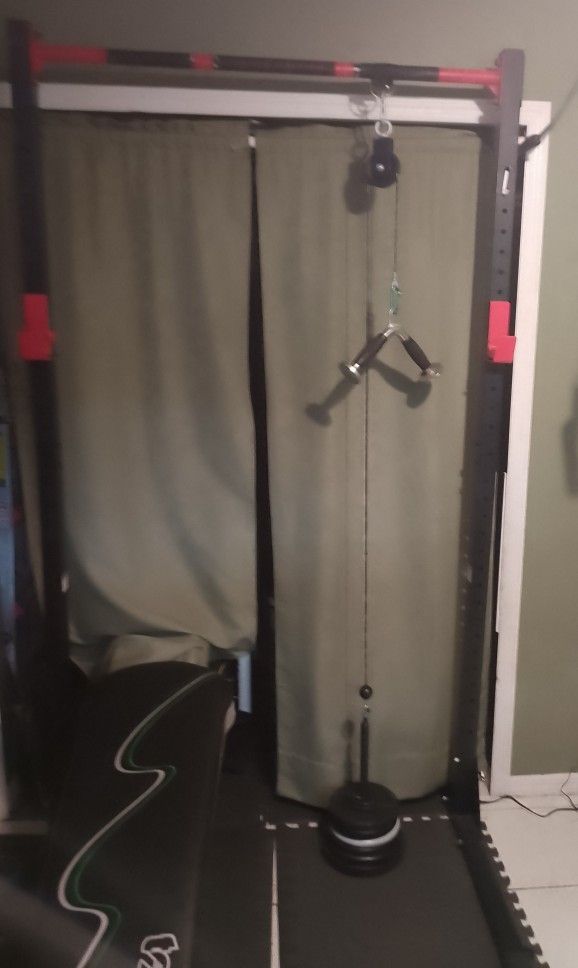 Weight Station, Power Rack With Pullups & Pull Down Stations