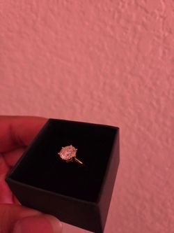 Stunning 2.0 Carat Moissanite Solitaire Ring (GRA Certified) -

Adjustable