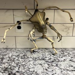 Independence Day ALIEN SUPREME 14" Action Figure Trendmasters 1996 He doesn’t work
