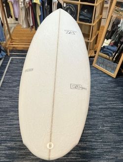 7S Double Down PU Wing Round Pin Surfboard 6.8 PU / FCS II Demo, New Condition