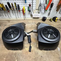 Yamaha GP1800 Speaker Set (Brand New)!!