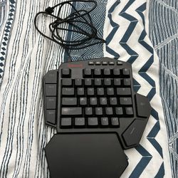 RedDragon One Handed Gaming Keyboard 