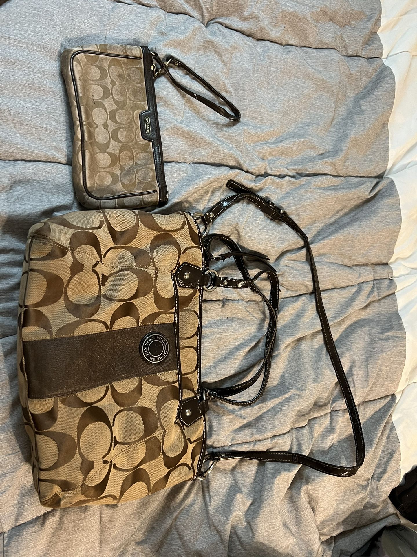 Coach Purse And Wristlet