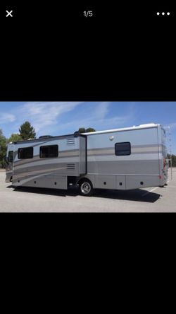 Motor home RV fleetwood bounder 2007