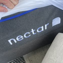 Nectar Classic Memory Foam Mattress (Queen)