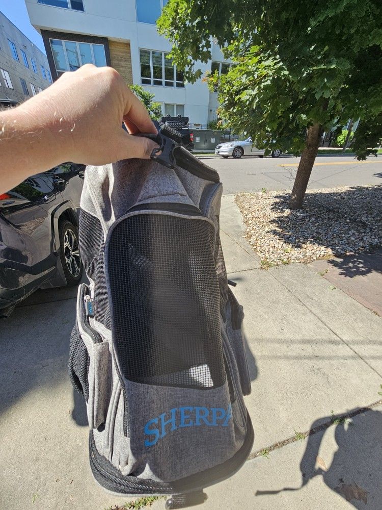 Sherpa Dog Carrying Bagpack
