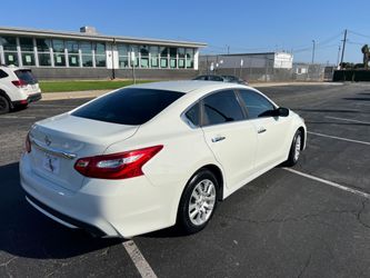 Nissan altima 2017