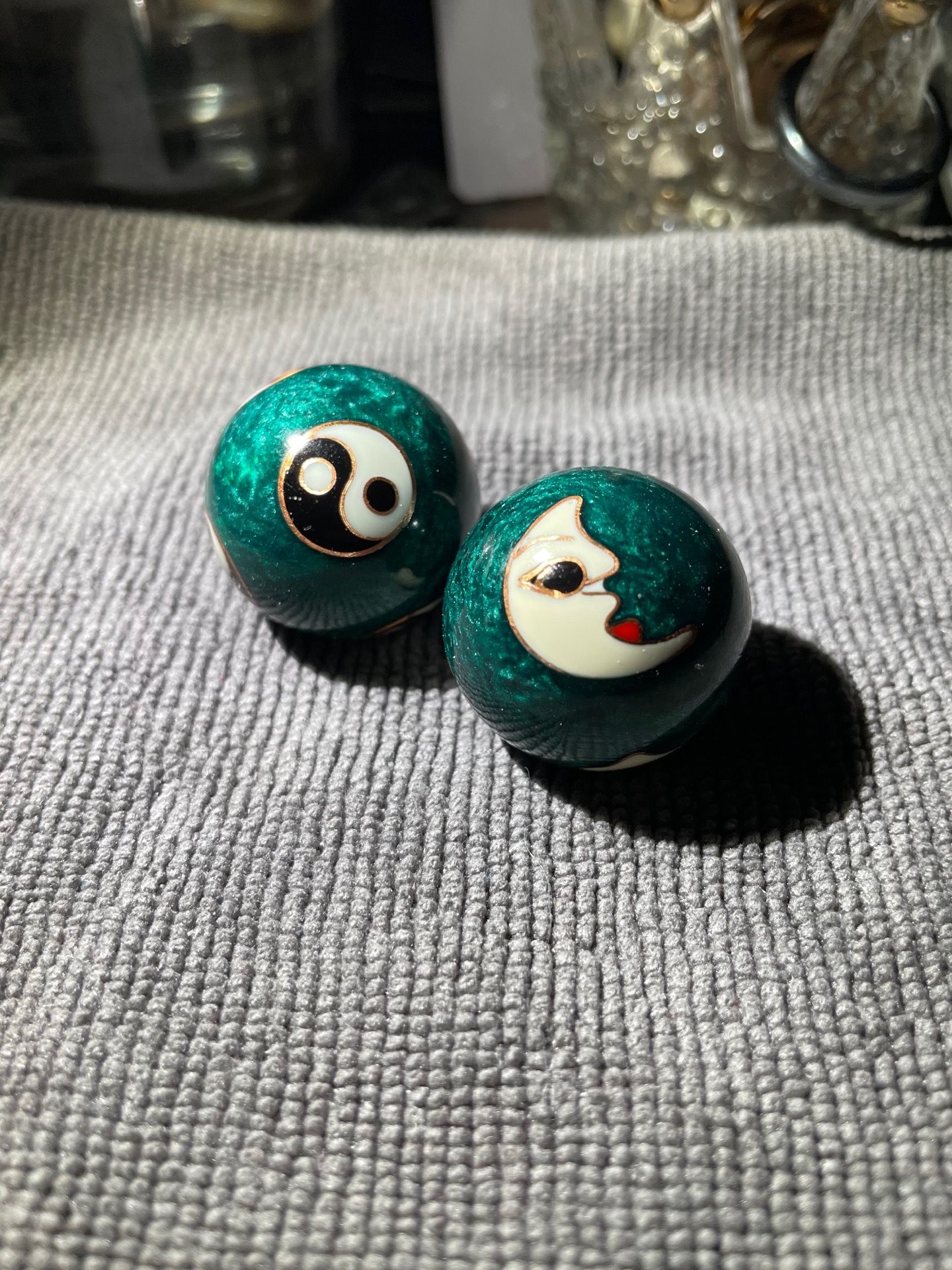 Clanking Balls