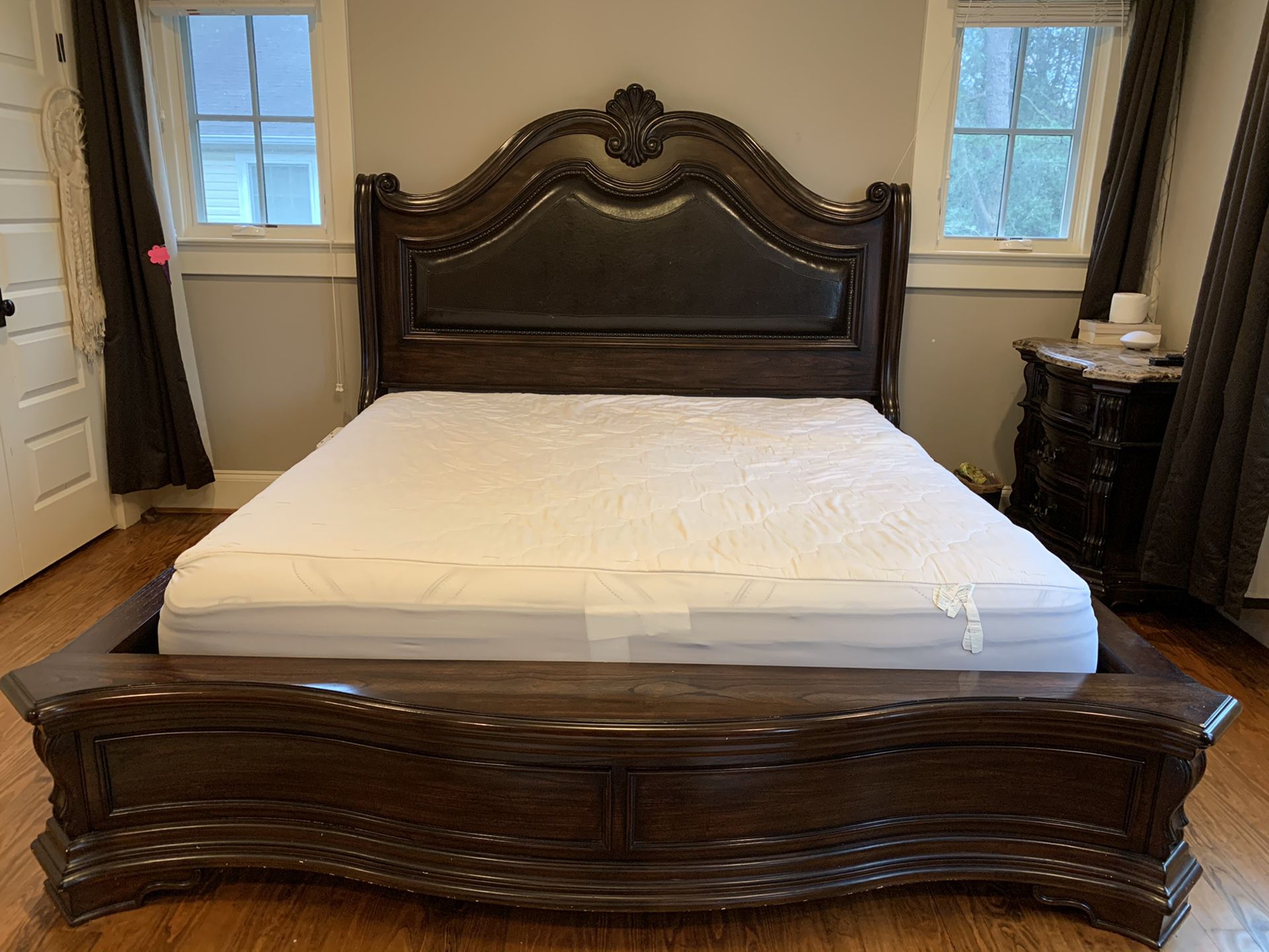 Haverty’s Villa Sonoma bedroom solid wood and granite set
