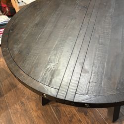 Jaxon Round Dining Table & Chairs