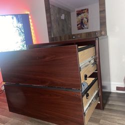 Mirror And Dresser 